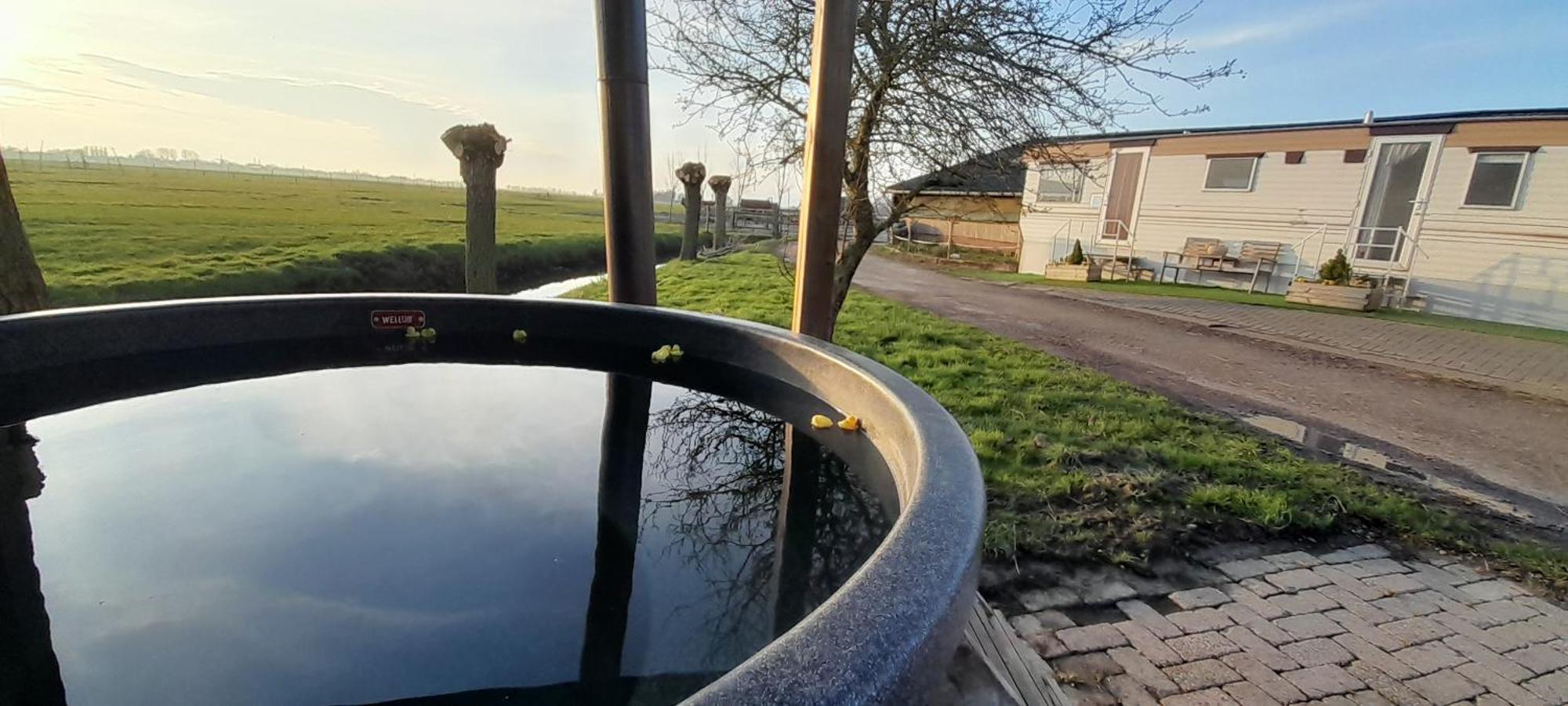 Stacaravan Op De Paardenboerderij Sneek Bagian luar foto